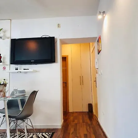 Apartment Mamas V Place Split
